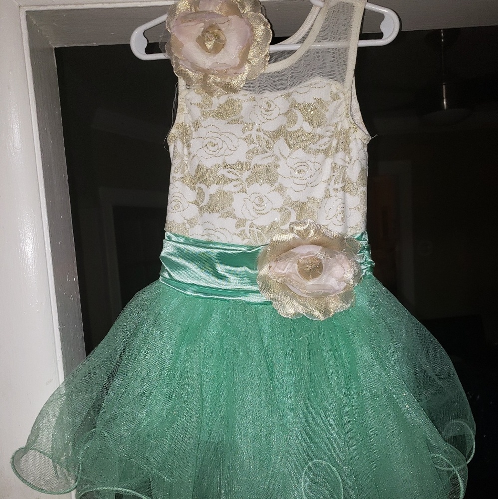 Girls recital dress sz small